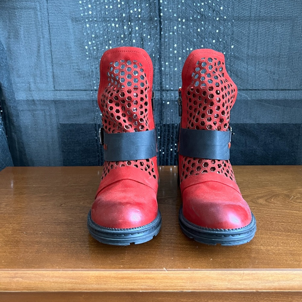 SHERIDAN MIA SASHA BOOTIE